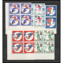 142b YAR (nord yemen) MNH ** Mi N°619/623 A jeux olympiques olympic games grenoble 1968 hockey skating bob Bloc 4