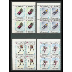 160b - Umm al Qiwain MNH ** N°233/240 A bloc 4 jeux olympiques (winter olympic games) grenoble 1968 bob hockey 