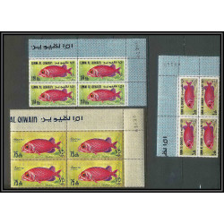 248a - Umm al Qiwain MNH ** Mi N°171 /197 A bloc 4 coin de feuille poissons (Fish poisson fishes) 