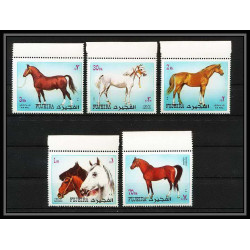 303d - Fujeira MNH ** Mi N°1538/1542 A cheval (chevaux horse horses) 