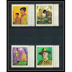 402 - Fujeira MNH ** Mi N° 517 / 520 A Scout (Pfadfinder scouting jamboree scouts) Overprint gold charles dickens