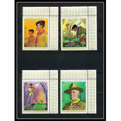 402a - Fujeira MNH ** Mi N° 517 / 520 A Scout (Pfadfinder scouting jamboree scouts) Overprint gold charles dickens CDF