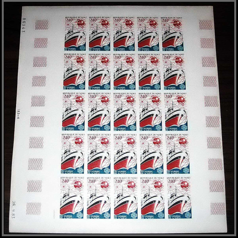 90554 Mali N°481 upu titanic bateau boat 1983 Non dentelé imperf ** MNH satellite telecom feuille sheet planche