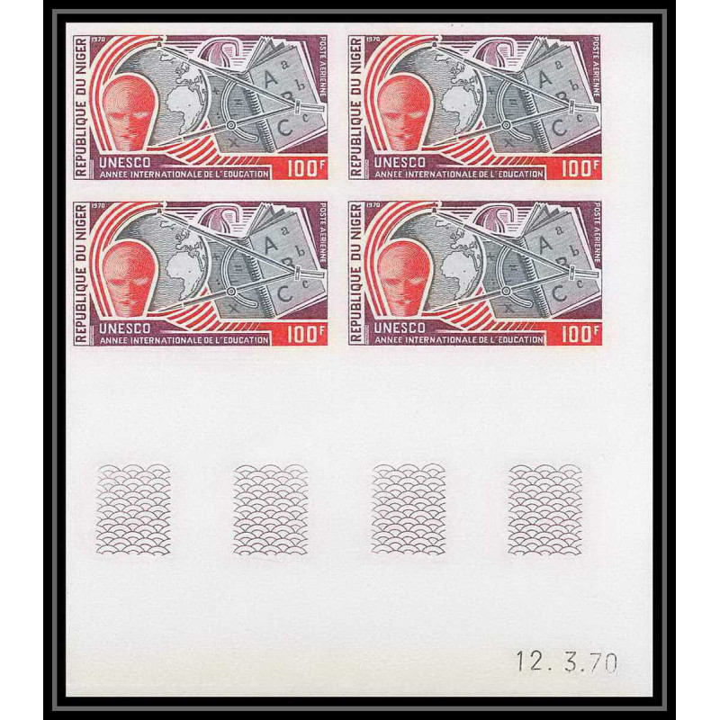 91746a Niger PA N°120 unseco Année de l´Education enfant 1970 livre book Non dentelé imperf ** MNH bloc 4 coin daté