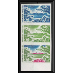 France N°1646 Ilet du Gosier (Guadeloupe) bande de 3 Essai (trial color proof) Non dentelé imperf ** MNH