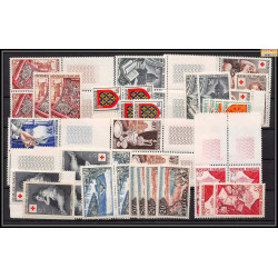 1954 année complète neufs ** cote 1260 euros PARFAIT état TTB BLOC 4 beaucoup de bord et coins de feuille