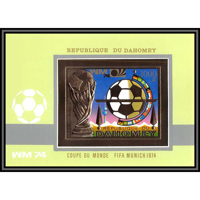 85811/ N°39 B Football soccer munich 1974 dahomey OR Gold stamps ** MNH COTE 40 Non dentelé imperf