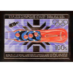 85829b/ N°79 B bobsleigh Sarajevo SKI 1984 jeux olympiques olympic games Guinée guinea OR Gold ** MNH Non dentelé imperf