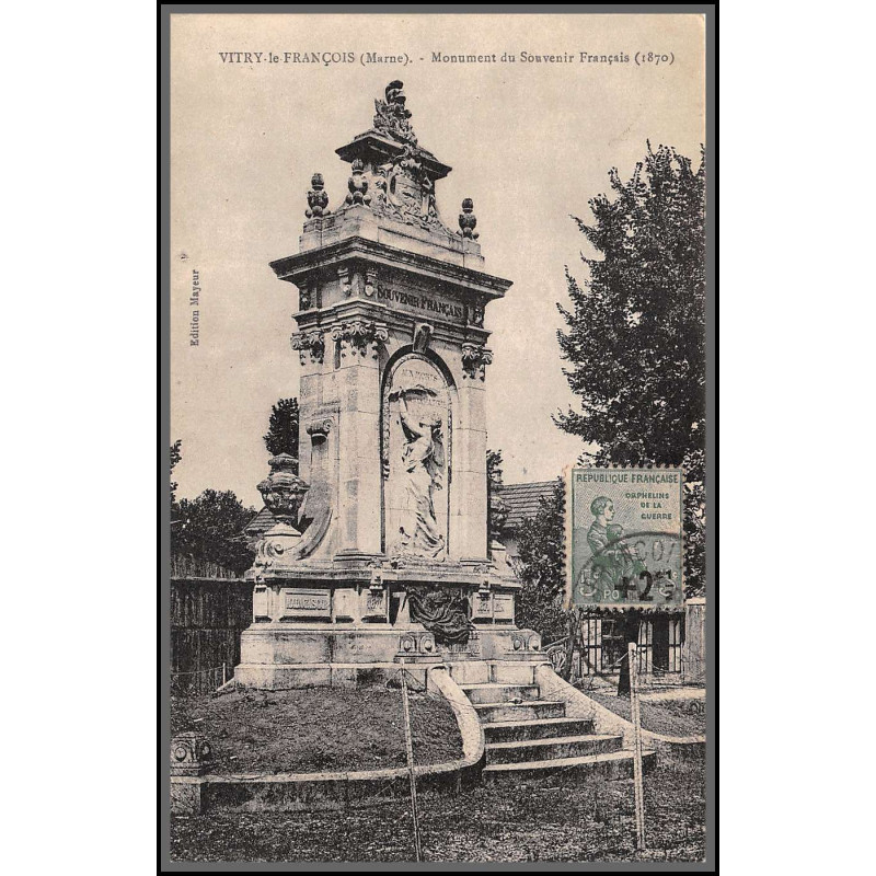 96137 N°163 vitry le francois momument du souvenir francais 1926 orphelins de guerre seul carte postale postcard France