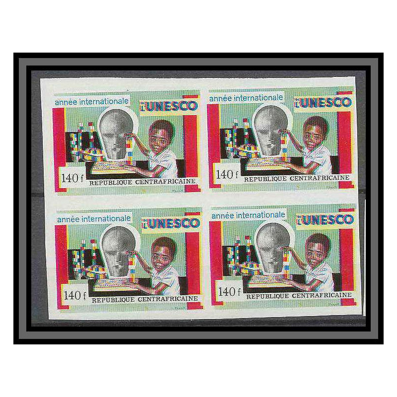 Centrafricaine 021a error/ proof decalage couleur N°94 Non dentelé imperf unesco 