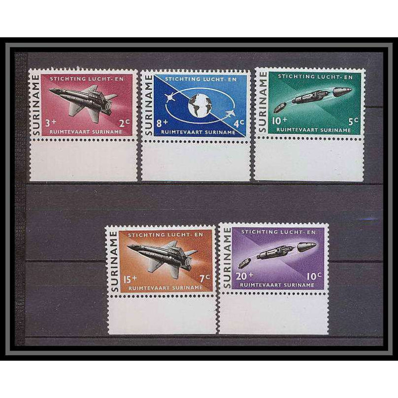 Suriname (Surinam) - 1 - N° 391/95 Espace (space) LOLLONI 2213/15 FUSEE X15 neuf ** mnh